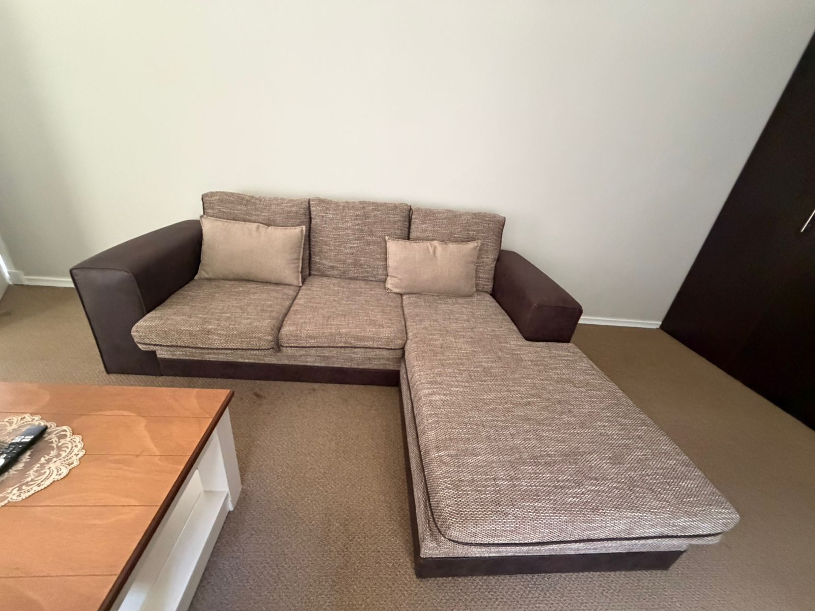 A refreshed corner couch photographed during an Estlas job
